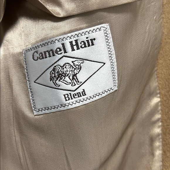 Kasper Men's Tan Trench Coat - Picture 6 of 15